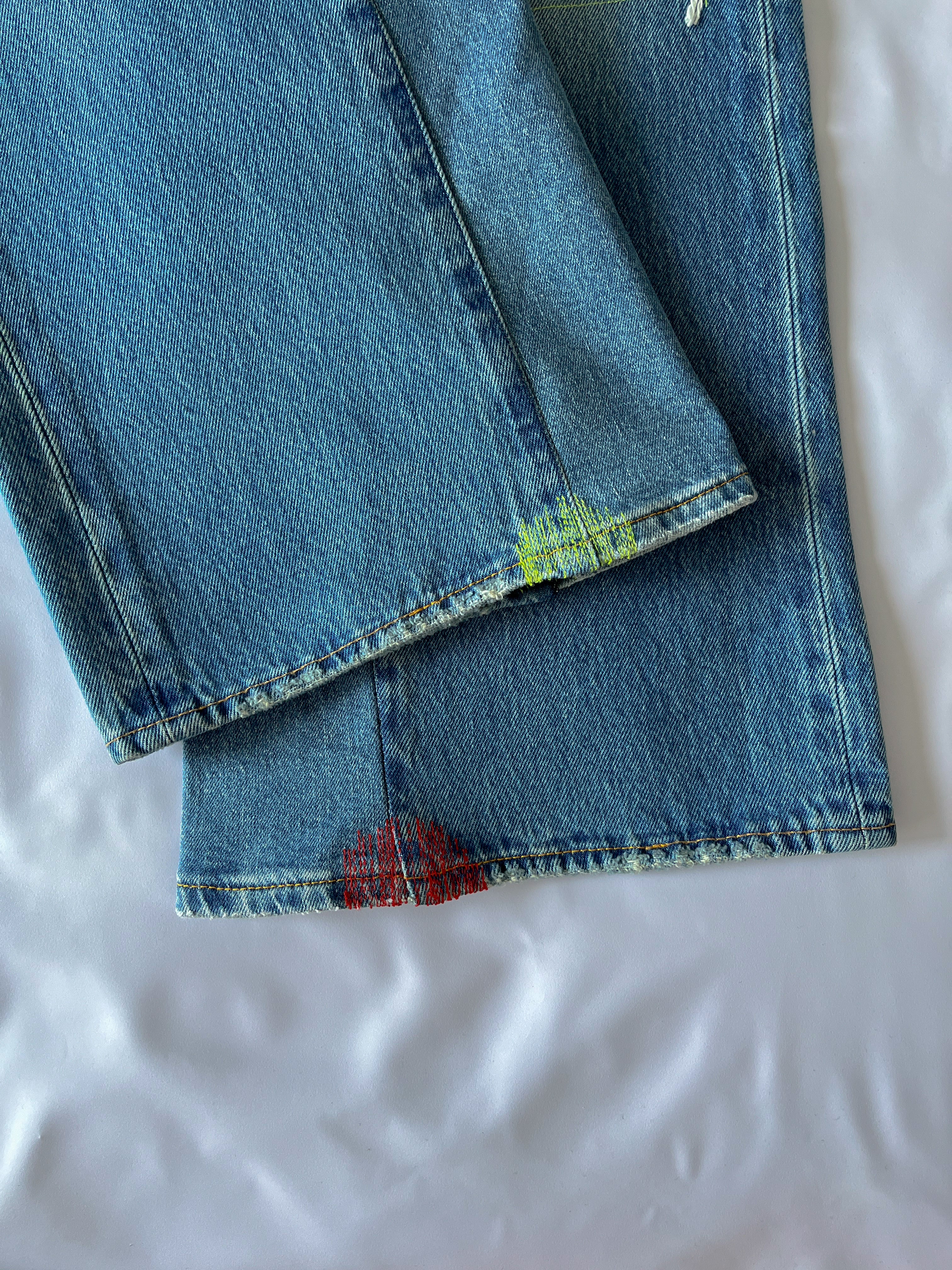 Baggy Distressed Denim