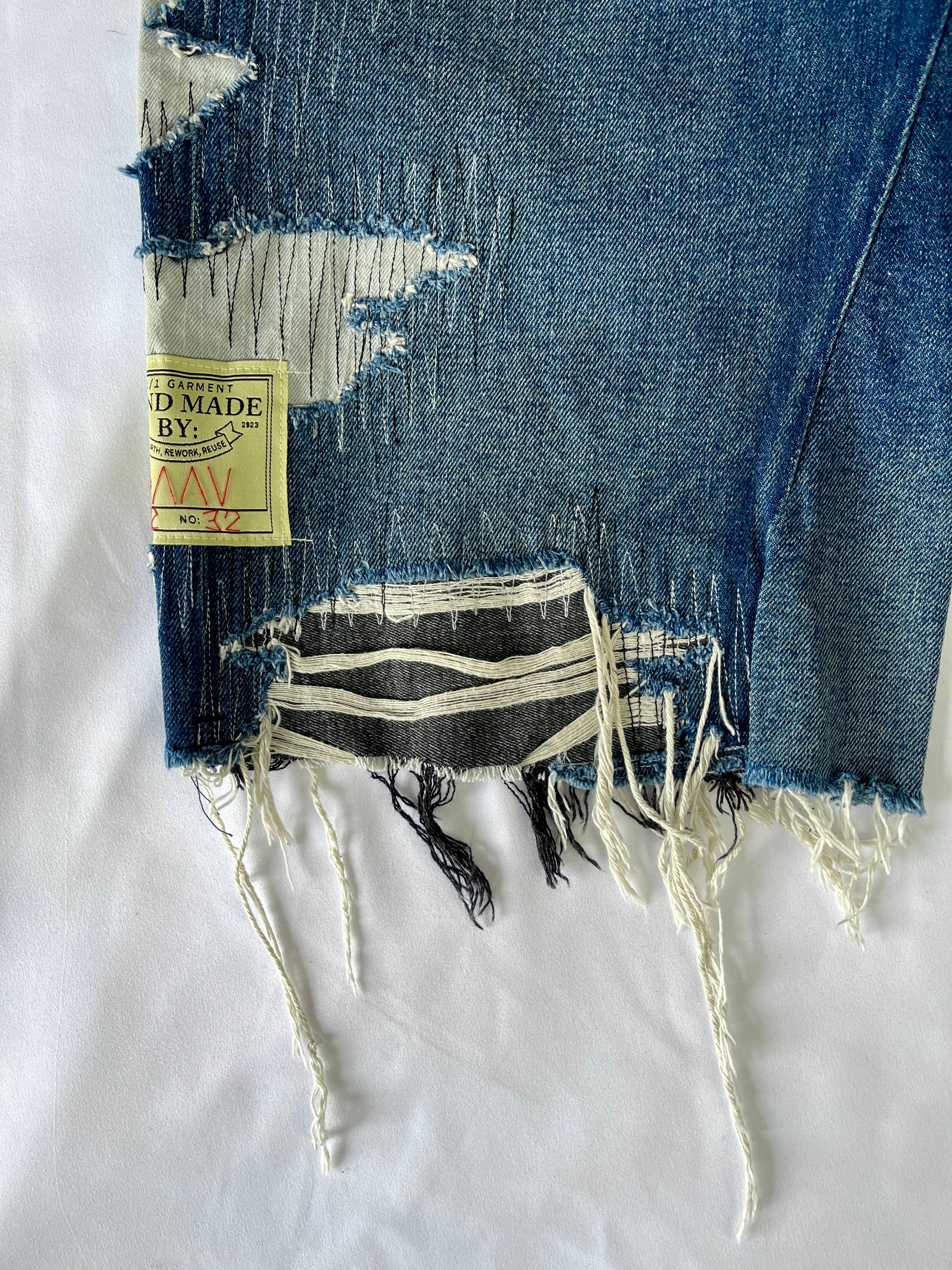 #32 3 Tone Distressed Denim