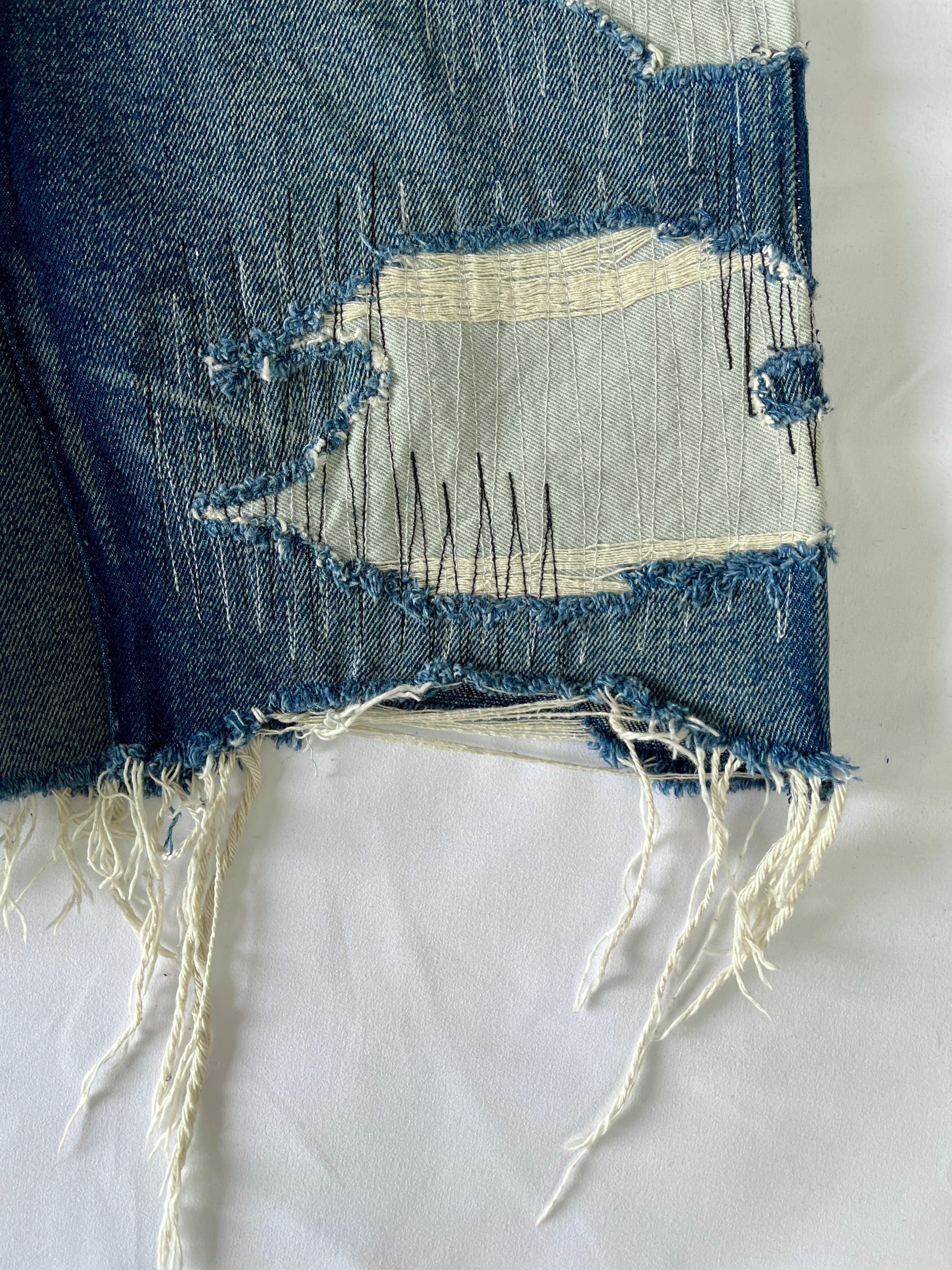 #32 3 Tone Distressed Denim