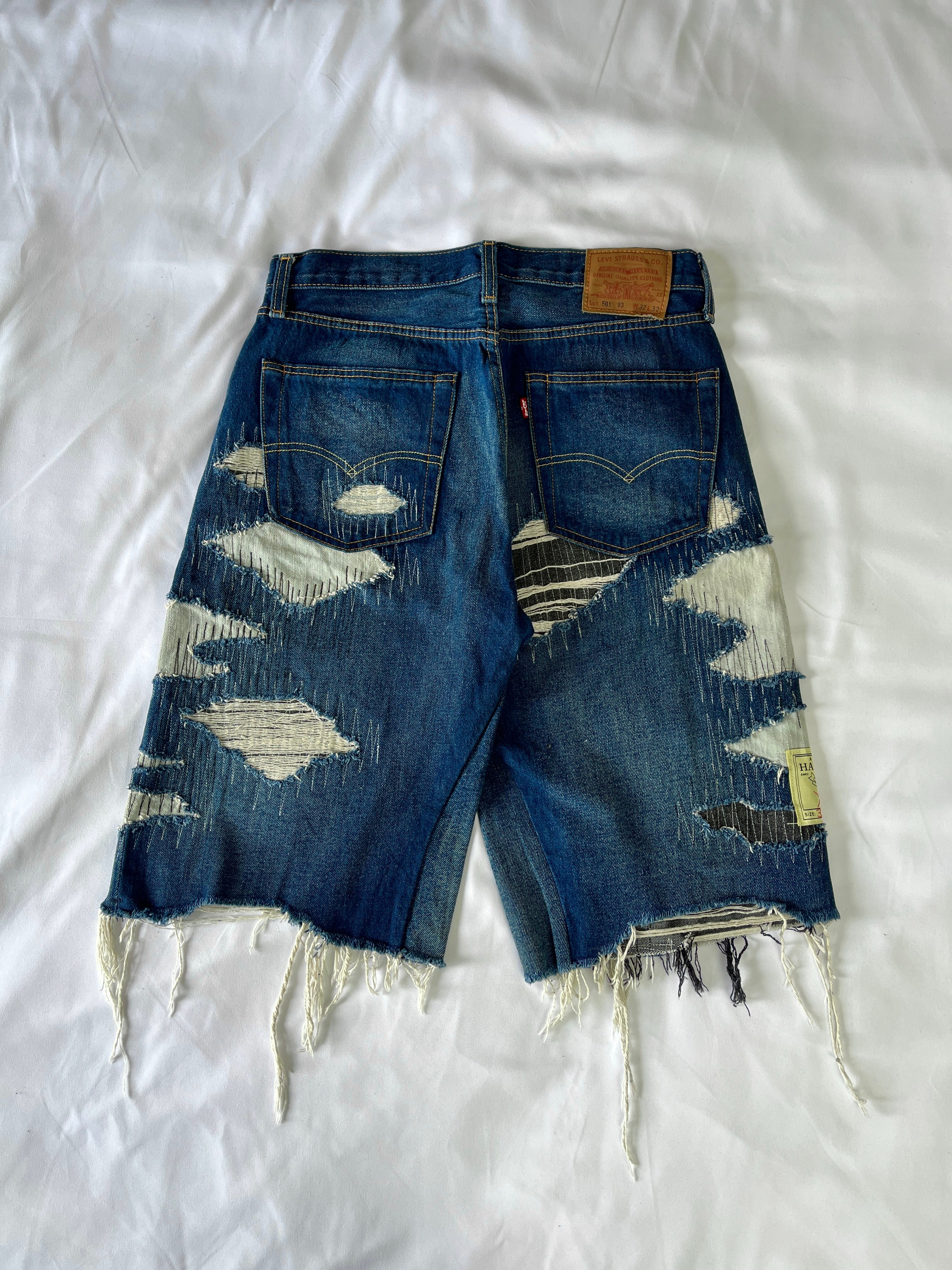 #32 3 Tone Distressed Denim