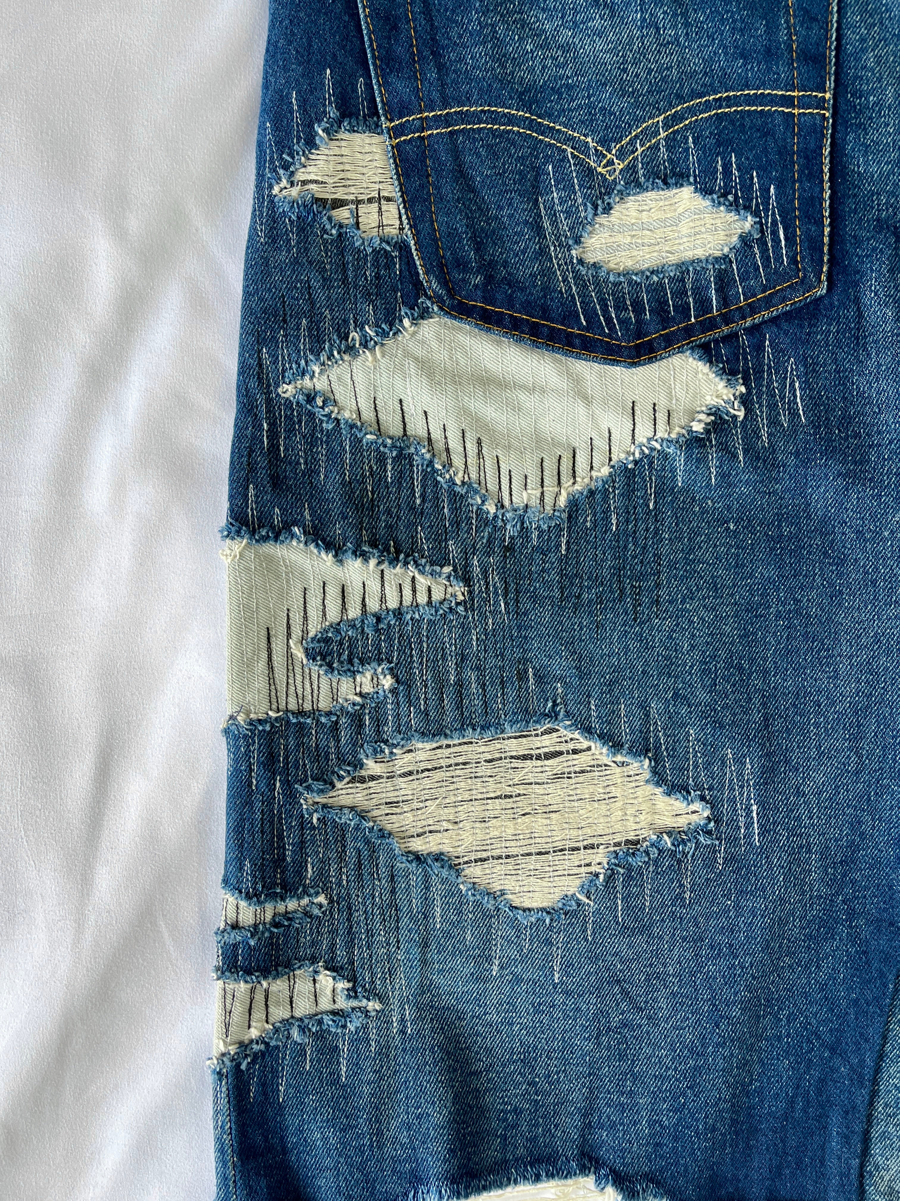#32 3 Tone Distressed Denim